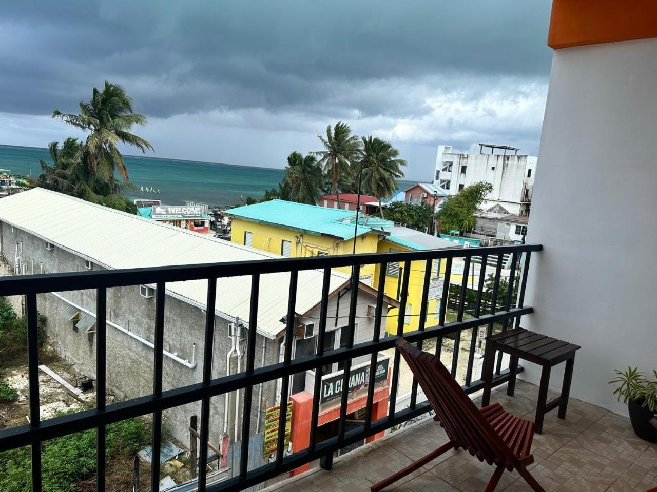 Enjoy Hotel Caye Caulker Dış mekan fotoğraf